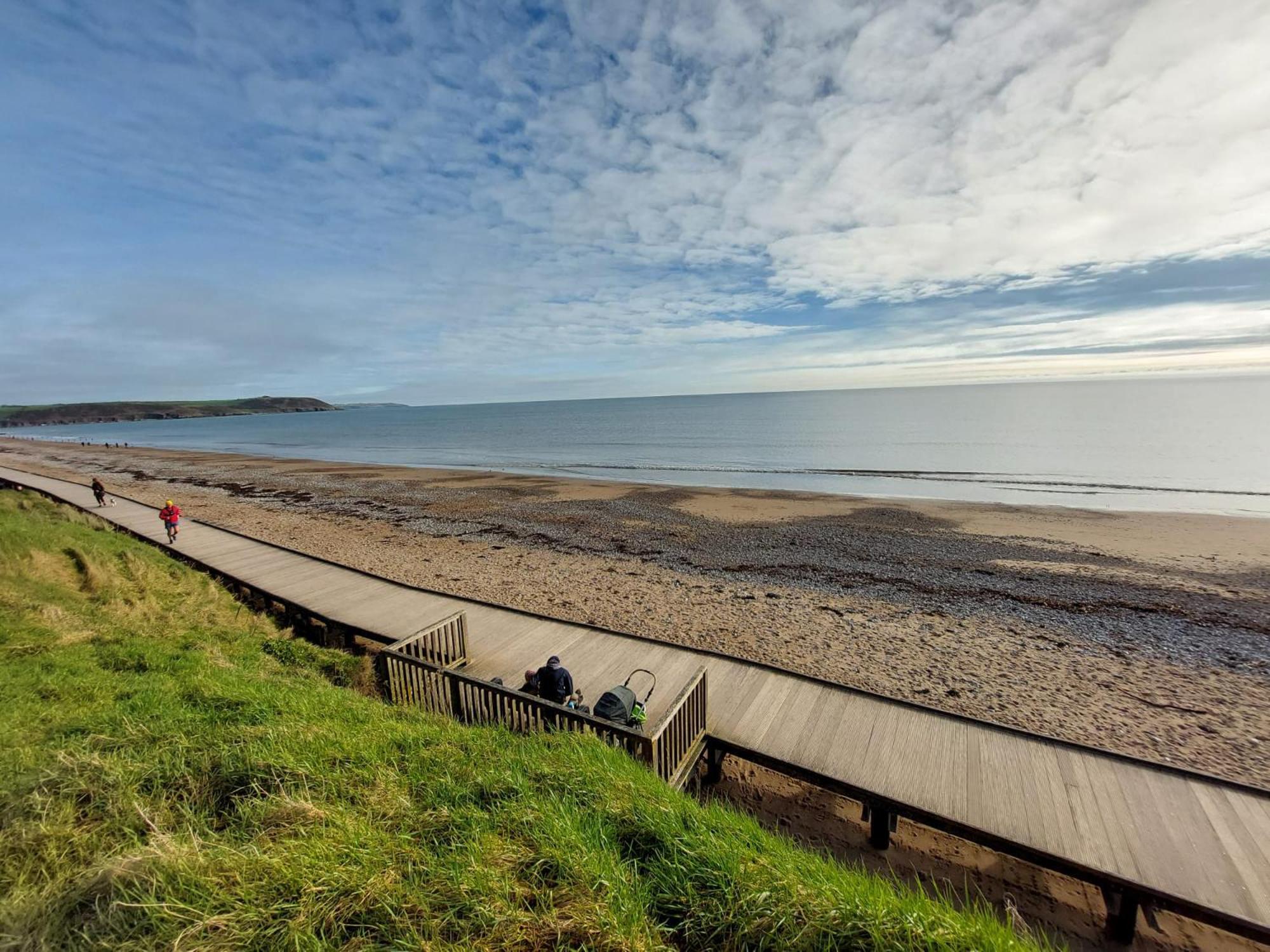 Sea Whispers - My Charming Costal Retreat In Йол Екстер'єр фото